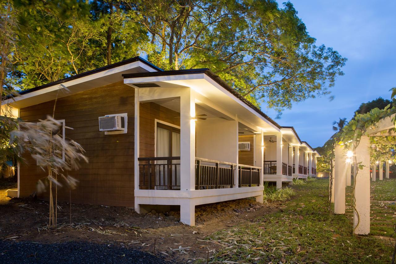 Solina Beach & Nature Resort Carles Eksteriør bilde